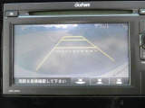 ★バックモニター★シフトレバーをRに入れると画面が切り替わります。見えにくいバック運転をサポートします♪