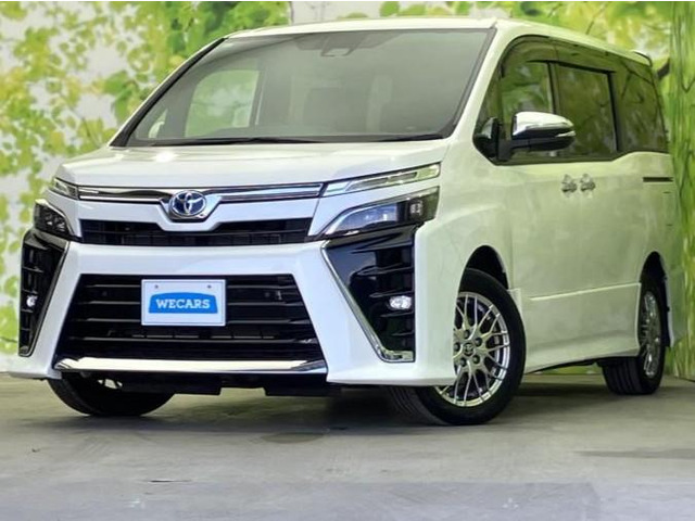 ヴォクシー 1.8 ハイブリッド ZS 煌III 