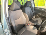 運転席シート廻りは使用感も少なく、良好な状態となっています。前オーナー様が丁寧に使っていたことがよくわかりますね。
