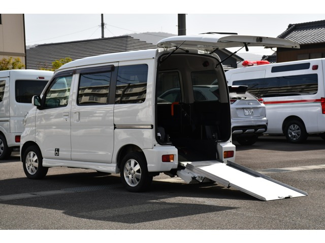 アトレーワゴン フレンドシップ スローパー SAIII リヤシートレス仕様 折り畳み補助...
