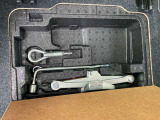 車載工具。ジャッキも付属します