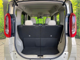 普段のお買い物や通勤、送迎等に十分な荷室スペースを確保しております。セカンドシートを倒すと、大きな荷物の積載も可能です♪