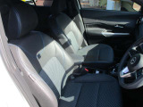 キックスのフロントシートです。座り心地もバッチリです。