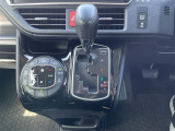 【 シフト 】スムーズなシフトチェンジで快適にお車を操縦していただけます!//