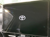 【10.5インチ ディスプレイオーディオ】大画面のディスプレイはAppleCarPlayやAndroidAutoが利用可能。大きな画面でスマホナビアプリ等が利用いただけます♪