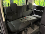 3列目シートはもちろん状態良好☆大人でもゆったりと座って頂けますので、大人数でのお出かけもラクラクです♪ご家族で、気の知れた仲間で、ドライブに行くのが楽しみですね♪