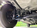お車を安心してお乗りいただく為には、足回りの定期点検が欠かせません。サービスサポート(有償保証)では無料点検もご提供しており、安心のカーライフをお過ごしいただけるサポート体制が整っています。