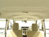 ご納車までに、弊社サービススタッフによる点検整備を行い快適なカーライフをサポートさせて頂きます。また整備保証も付きますよ!