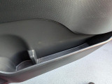 運転席ドアの収納ポケットです。