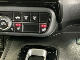 運転席/助手席シートヒーターで寒い日もすぐに温かくなり快適に過ごせます。2段階の温度調整が可能です