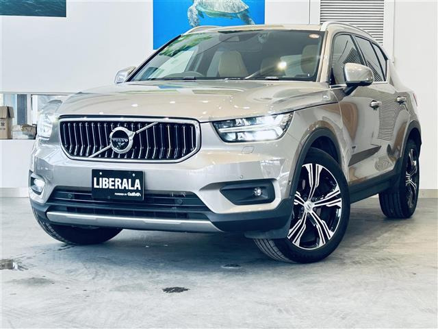 XC40 B4 AWD インスクリプション 4WD 4WD 本革シート