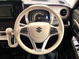 ステアリングも使用感が少なく、きれいな状態となっております♪