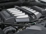 60&deg;V型12気筒エンジンを搭載