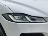 ●LEDヘッドライト:夜間走行時も良好な視界を確保し安心して運転できる高輝度LEDヘッドライトを装備!点灯速度が早く、消費電力も抑えられています。