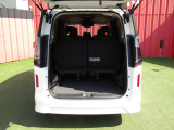 広々、開口部で大きな荷室、お荷物もたくさん載せる事が出来ます。旅行、お仕事にお役に立ちます。