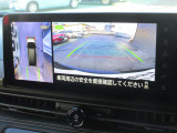 周囲の状況が分かるアラウンドビューモニター搭載。苦手な縦列駐車もこれがあれば安心ですね。