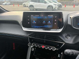 Apple CarPlay/Android Autotに対応したタッチスクリーン/Bluetooth接続/ハンズフリー通話/ミュージックプレイヤー接続