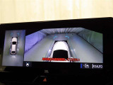 パノラミックビューモニターシステムが付いているので車の上から見た映像が確認できますよ。