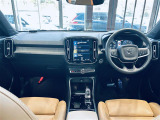 XC40 B4 AWD インスクリプション 4WD 4WD 本革シート