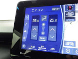 運転席・助手席・独立型オートエアコン。運転手とパートナー別々の温度設定が出来快適なドライブが楽しめます!!