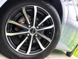 【15インチアルミホイール】外観にマッチしたアルミホイールを装着しております。各種アルミホイールや、スタッドレスタイヤも取扱いしております。是非ご相談ください♪