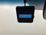ドライブレコーダーが前方の監視をしてくれます。衝突や急ブレーキなどを感知した場合に、記録された動画が万が一の際に直前の状況を把握する手助けとなります。