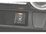 運転席と助手席にシートヒーターが付いています。