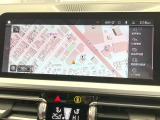 ●純正ナビ:一体感のあるナビは、高級感ある車内を演出してくれます。Bluetooth再生などオーディオ機能も充実しておりますので、運転もより楽しめます♪