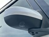 電動格納ミラー、狭い駐車場では大活躍♪