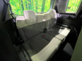 3列目シートはもちろん状態良好☆大人でもゆったりと座って頂けますので、大人数でのお出かけもラクラクです♪ご家族で、気の知れた仲間で、ドライブに行くのが楽しみですね♪