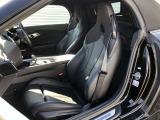 多くのかたがドイツ車に求められるのがしっかり造り込まれたシート。長距離移動時の疲労軽減はもちろん、しっかり運転姿勢をキープできる形状など、ぜひオーナーとなって体感してください