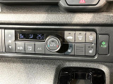 【シートヒーター】寒い日に重宝するシートヒーター!エアコンより早く温まってくれるので寒がりの人も安心ですね♪エアコンの温風は乾燥するから苦手、という方にもをおすすめです。