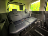 3列目シートはもちろん状態良好☆大人でもゆったりと座って頂けますので、大人数でのお出かけもラクラクです♪ご家族で、気の知れた仲間で、ドライブに行くのが楽しみですね♪