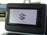 純正ナビ装備でインテリアとの統一感があり、高級感のある仕上がりです。