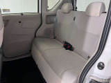 クッション性が高い後席シートでゆったりと座ることができます!
