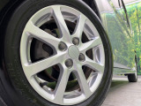 【純正14インチアルミホイール】外観にマッチした純正アルミホイールを装着しております。各種社外アルミホイールや、スタッドレスタイヤも取扱いしております。是非ご相談ください♪