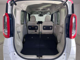 【多彩なシートアレンジ】背もたれを倒すとより多くの荷物を乗せることができます。