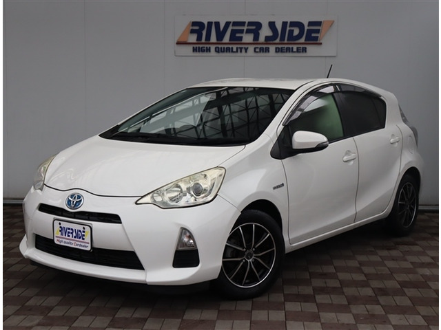 トヨタ アクア 1.5 G