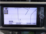 純正ナビを装備。タッチパネル式で使いやすく、お出かけもラクラクです。