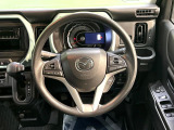 ステアリングも使用感が少なく、きれいな状態となっております♪