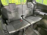 3列目シートはもちろん状態良好☆大人でもゆったりと座って頂けますので、大人数でのお出かけもラクラクです♪ご家族で、気の知れた仲間で、ドライブに行くのが楽しみですね♪