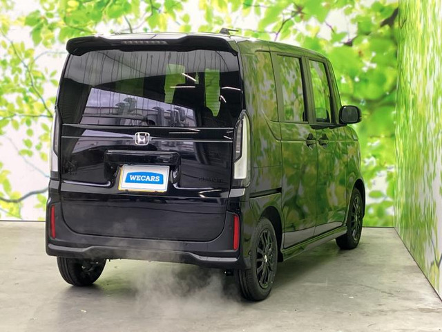 ホンダ N-BOXカスタム ブラック スタイル の中古車詳細 (登録済未使用