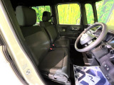 運転席シート廻りは使用感も少なく、良好な状態となっています。丁寧に使われていたことがよくわかりますね。