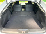 後席を格納すると、これだけの広さが!シーンに合わせたシートアレンジで、大きな荷物も積むことが出来ます♪