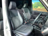 運転席シート廻りは使用感も少なく、良好な状態となっています。丁寧に使われていたことがよくわかりますね。