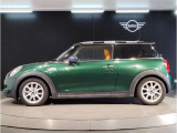 気密性の高いMINIは外観のかわいらしさとは裏腹に、外の雑音を遮り、高級感のある快適なドライブをお楽しみいただけます。