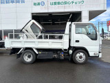 十文字店トラック・バス・重機センターは、スーパーモールラッキーのすぐ近く!ショッピングのついでに是非お立ち寄り下さい!トラック、バス、ホイールローダーなど展示中です!