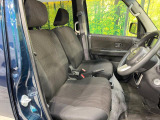 運転席シート廻りは使用感も少なく、良好な状態となっています。前オーナー様が丁寧に使っていたことがよくわかりますね。