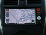 純正メモリーナビ装備です。