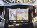 全方位モニター搭載です!車を真上から見たような映像や後方映像などで、見えにくいエリアの周辺確認をサポートしてくれます!
